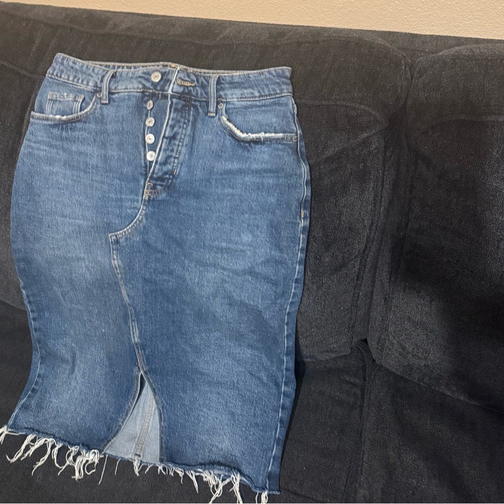 Old Navy Blue Frayed Hem Women's Denim Skirt
